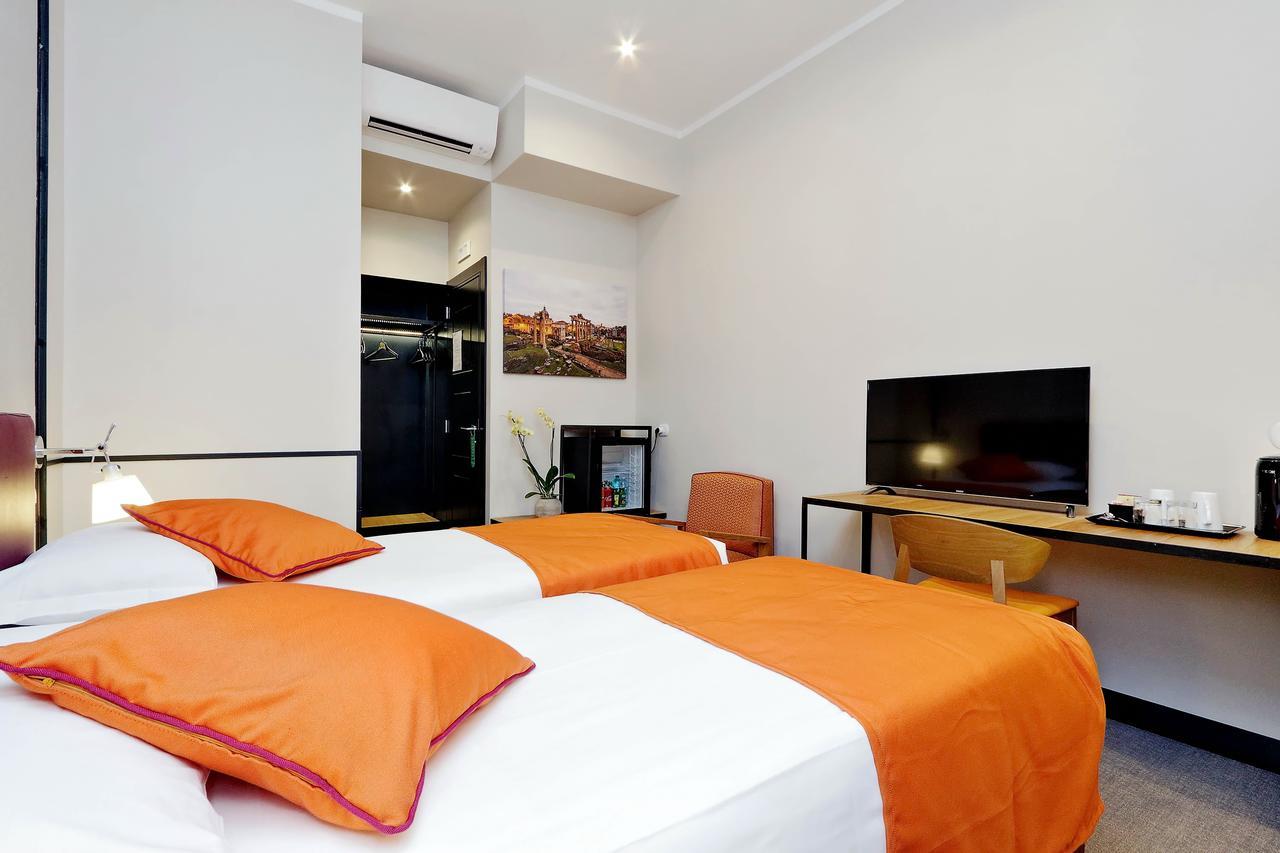 Colonna 32 Hotell Roma Eksteriør bilde